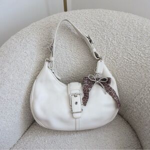 🦢 SOLD Vintage 2004 Coach Hamptons hobo bag 🦢